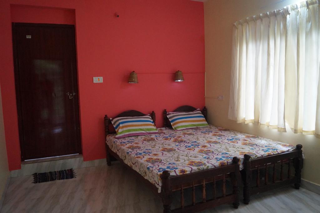Jungleparadiso Homestay Теккади Экстерьер фото
